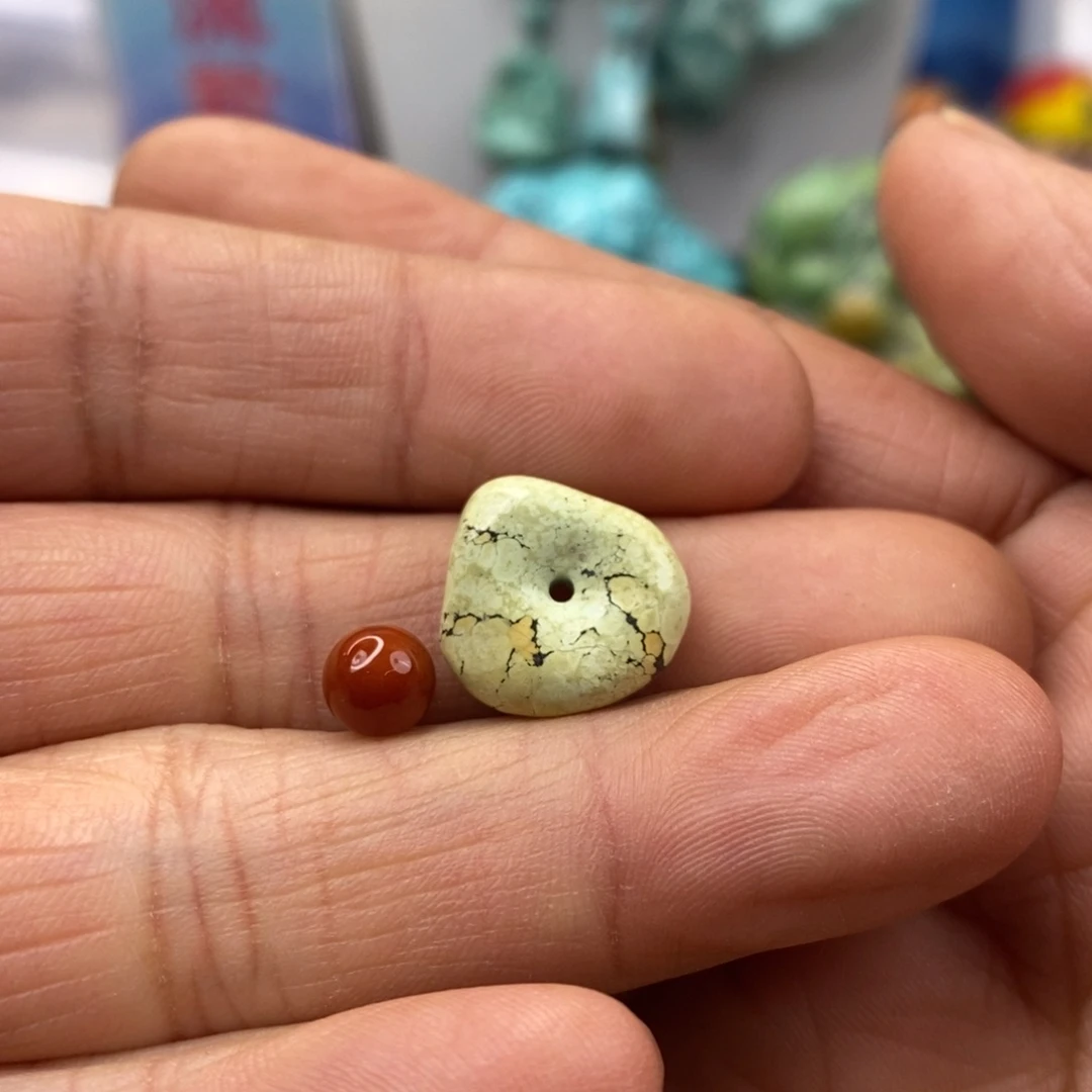 南红玛瑙未镶嵌珠宝半成品