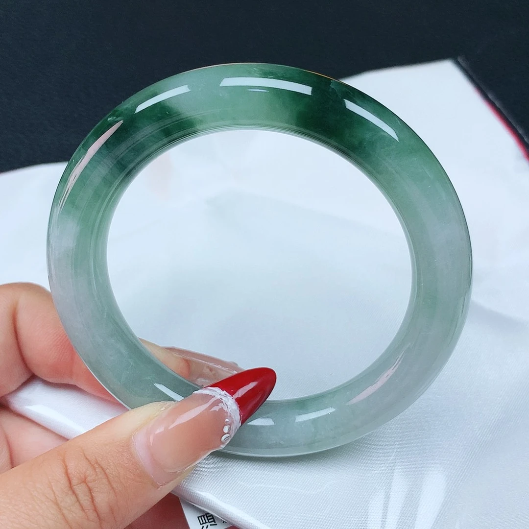 翡翠手镯未镶嵌57胖