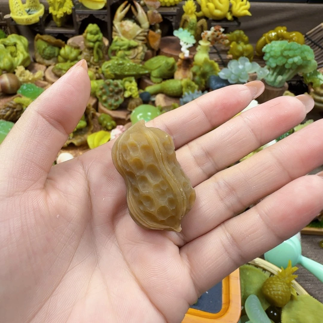 蛇纹石玉未镶嵌玉石摆件