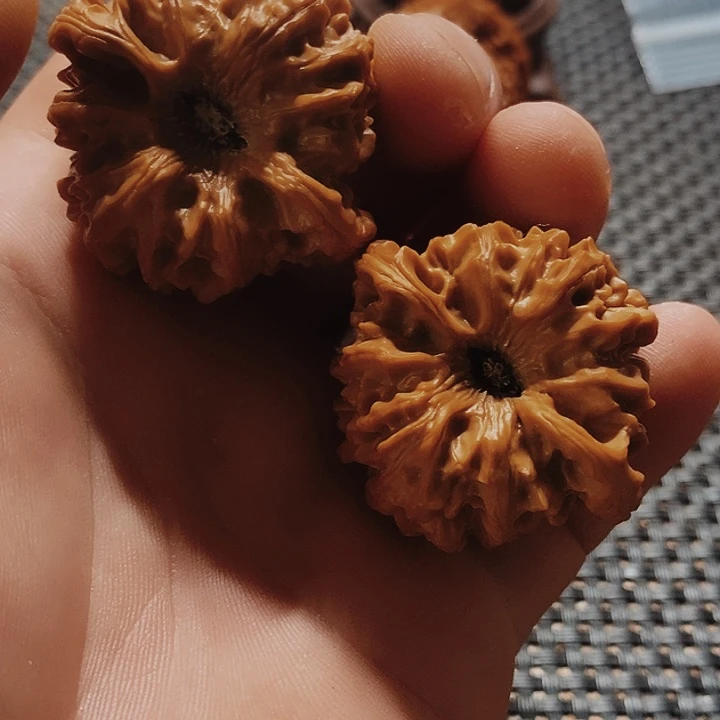小***儿文玩核桃把件文玩核桃龙门涧
