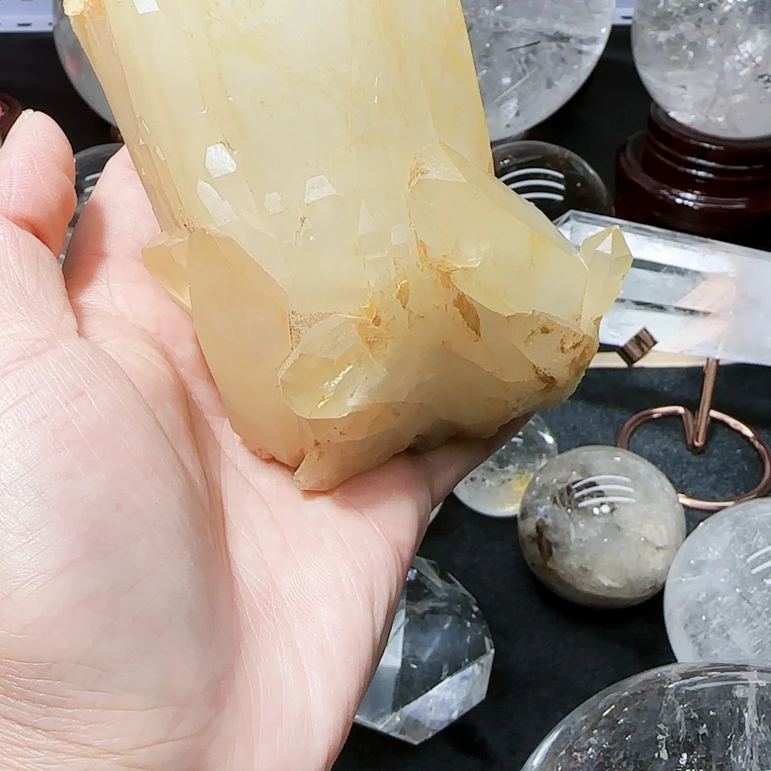 原石未镶嵌水晶天然