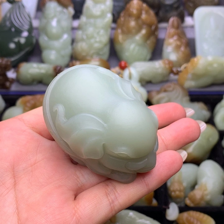 未镶嵌和田玉把件
