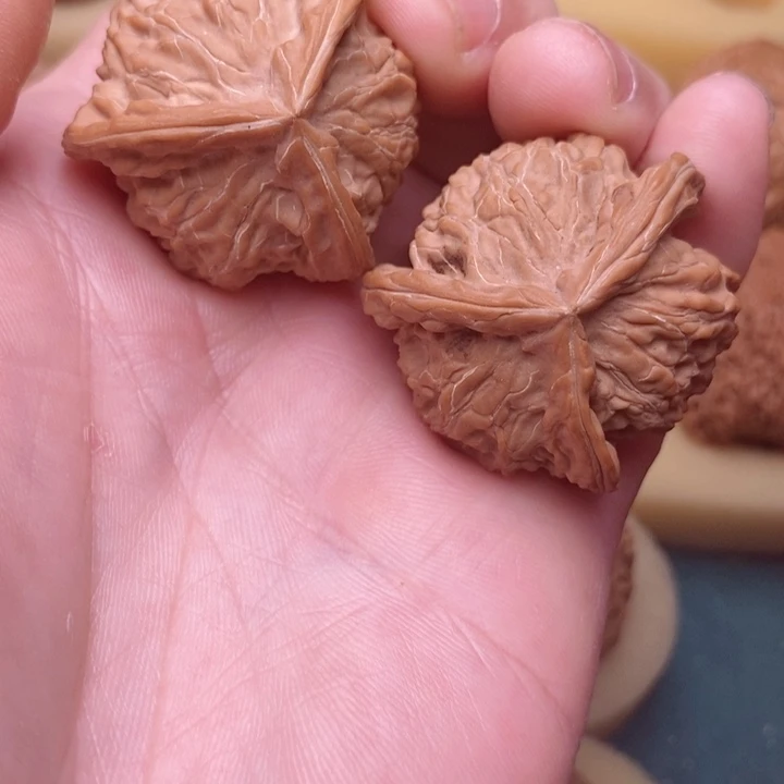 文玩核桃把件39全品盘山公子帽三棱正奔