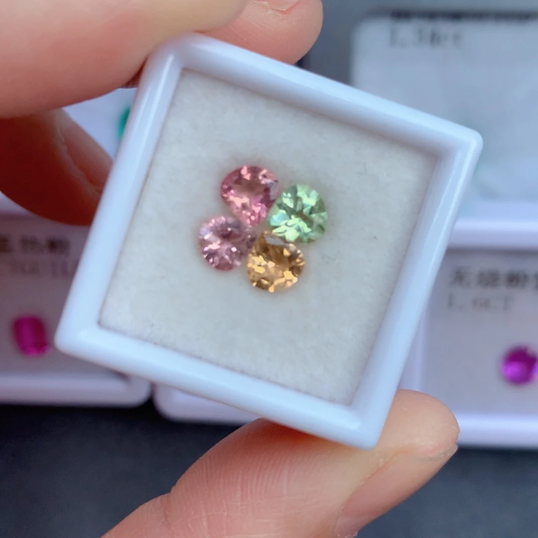 未镶嵌1.63克拉裸石碧玺