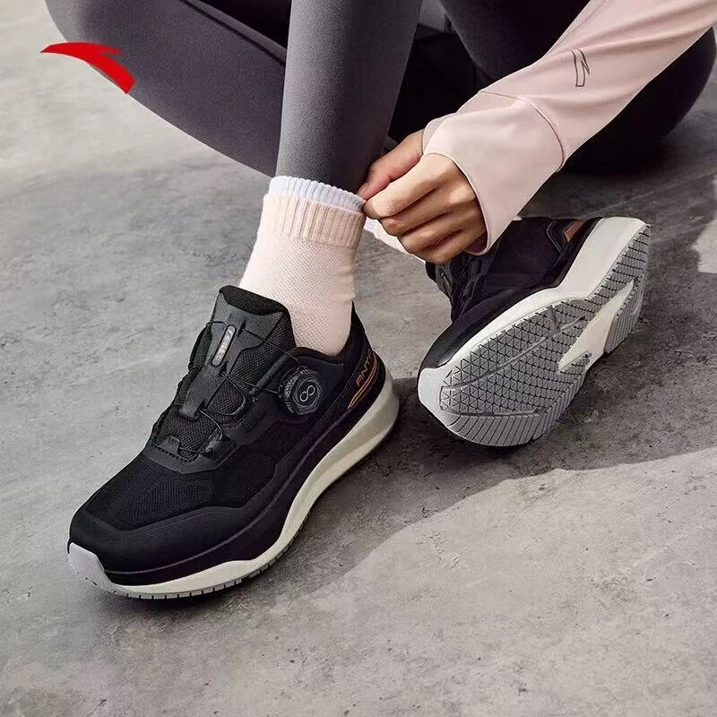 安踏神行13Pro｜女子秋冬通勤缓震旋钮减震运动户外休闲保暖跑鞋