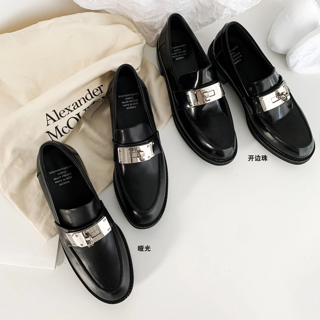 ¾  Simple studio（4cm）银扣显瘦百搭时尚休闲单鞋厚底圆头乐福鞋