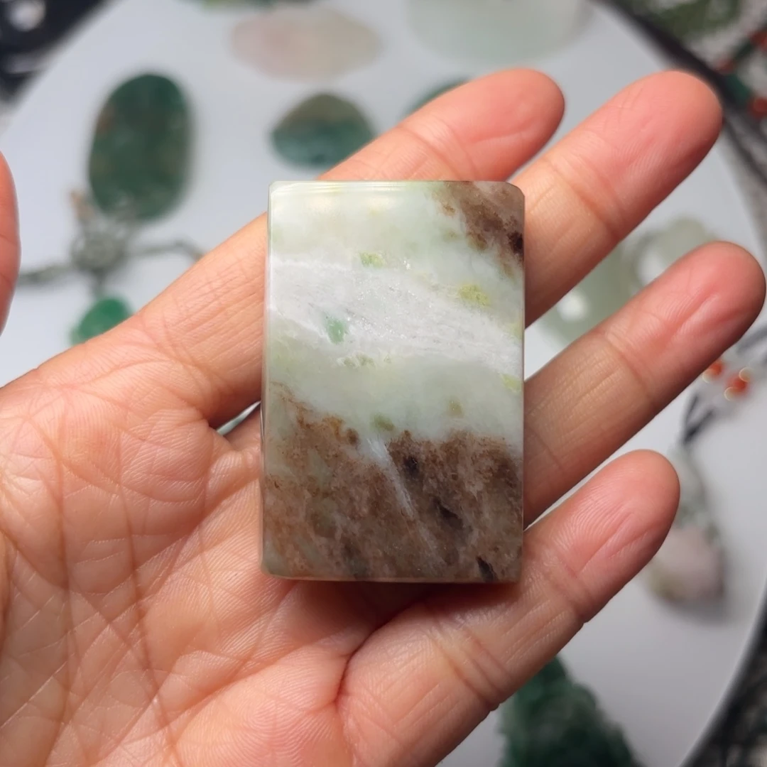 独山玉未镶嵌颈饰独玉平安牌