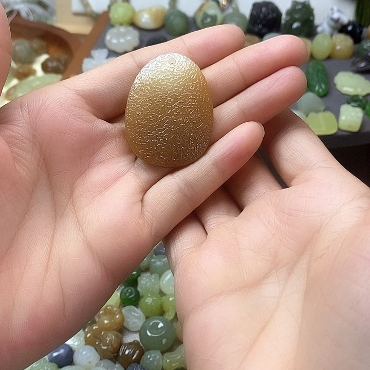 未镶嵌和田玉挂件糖白吊坠