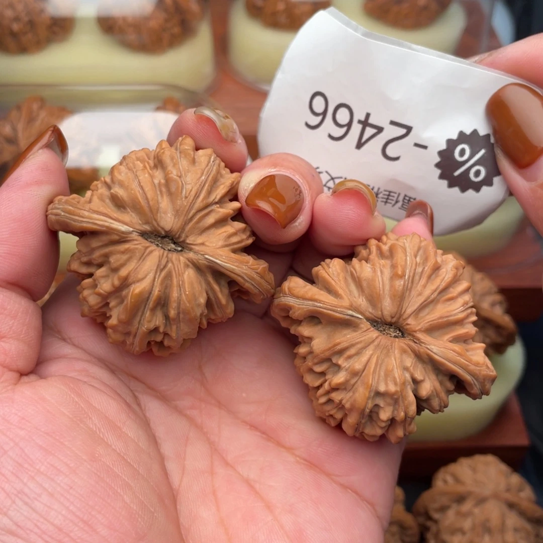 文玩核桃把件46毕业汉高楼