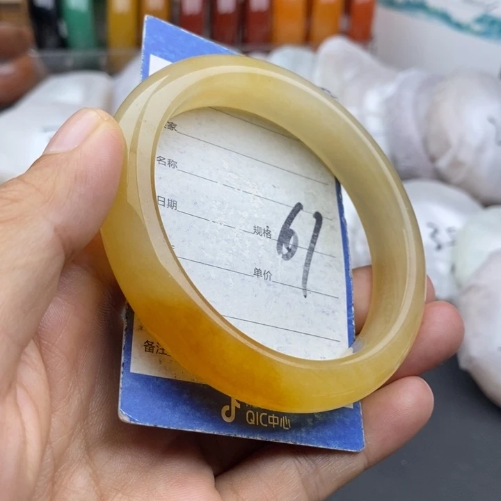 石英质玉未镶嵌手镯