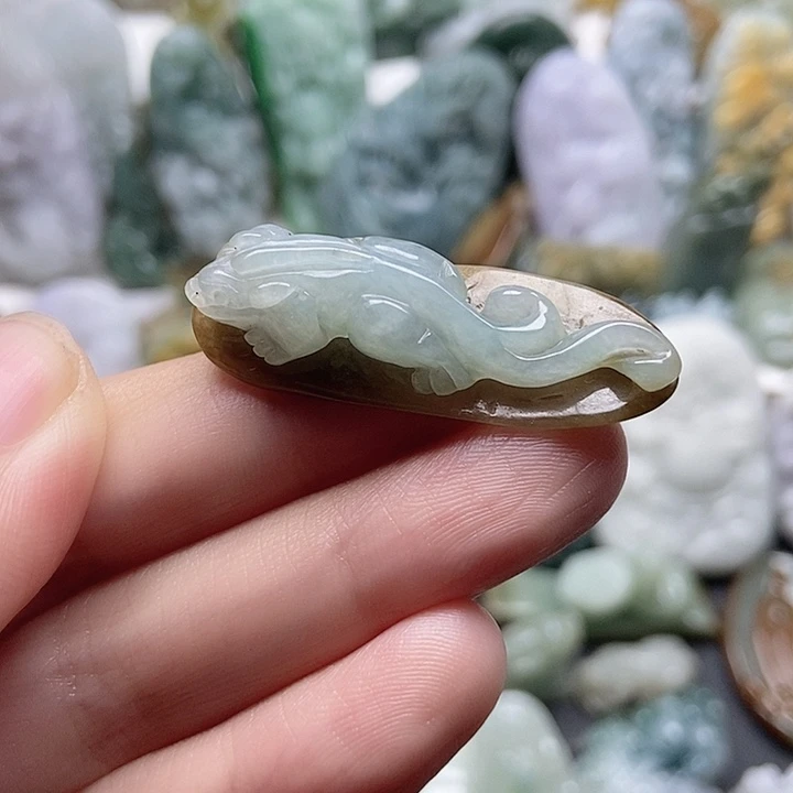 翡翠未镶嵌颈饰翡翠