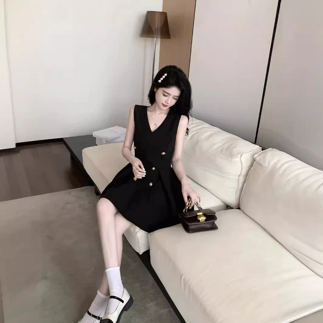 黑色马甲连衣裙女2025夏季新款时尚气质后妈裙2025新款爆款洋气