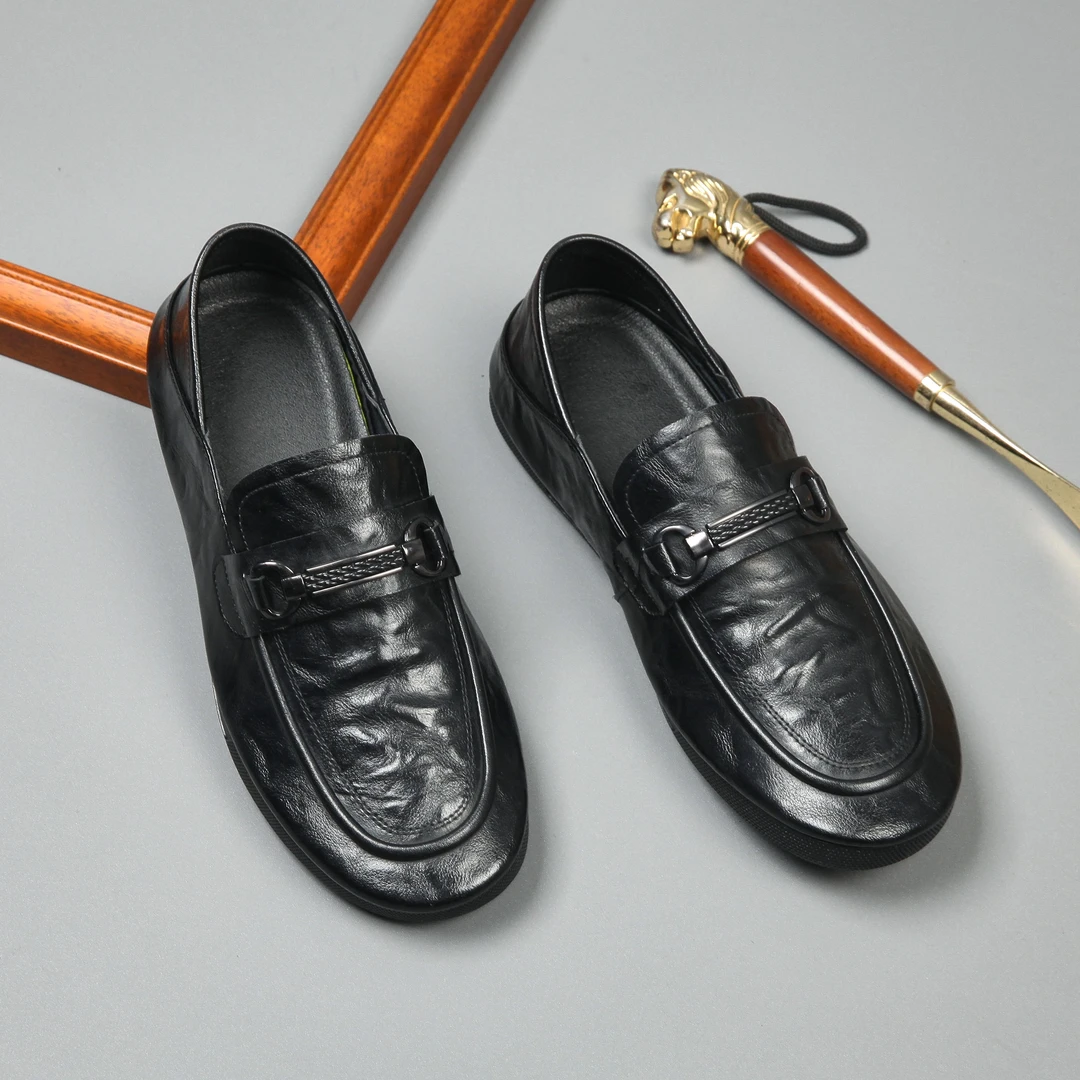 夏季新款休闲皮鞋男夏季百搭透气男士软底不系带豆豆鞋新款928