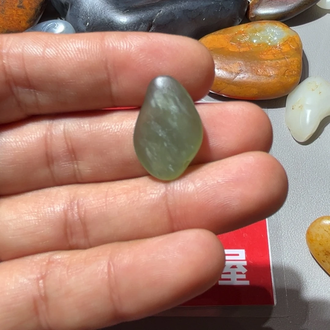 和田玉（子料）未镶嵌挂件