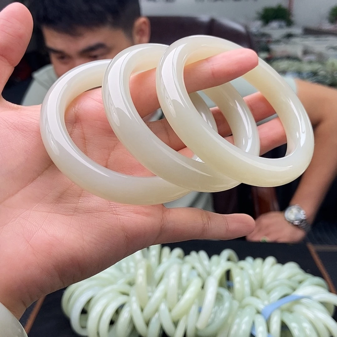 未镶嵌手镯和田玉53-59颜色多样性发拍一发一