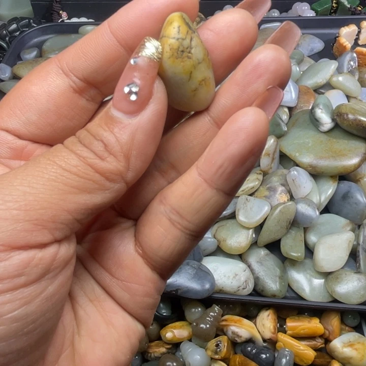 玩***悦和田玉未镶嵌珠宝半成品