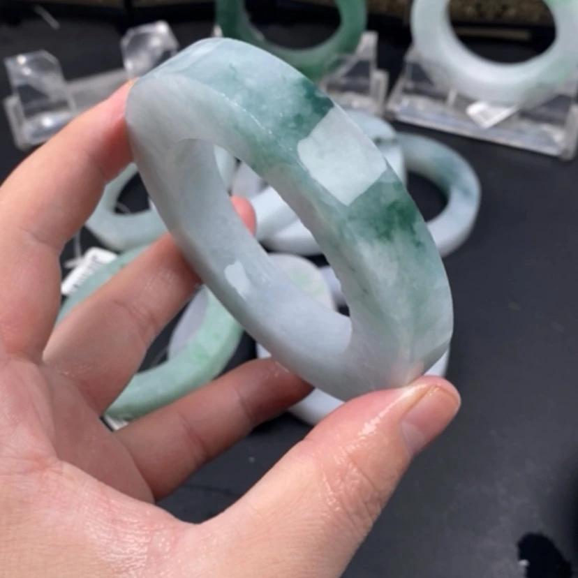 【闪购商品】定制翡翠翡翠未镶嵌刘*