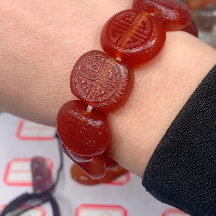 玛瑙/玉髓颈饰未镶嵌看***鼠