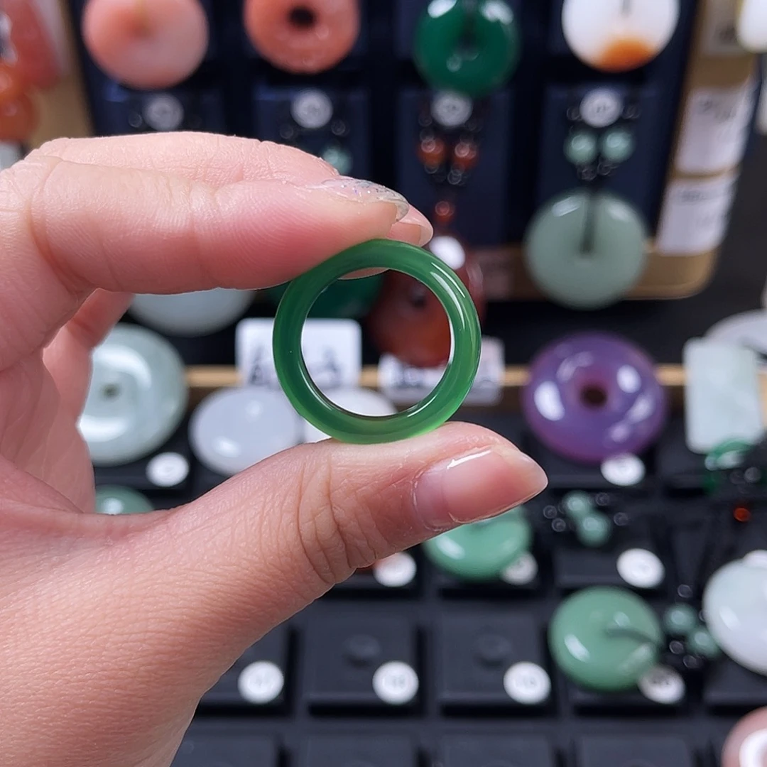 颈饰未镶嵌石英质玉এ****?