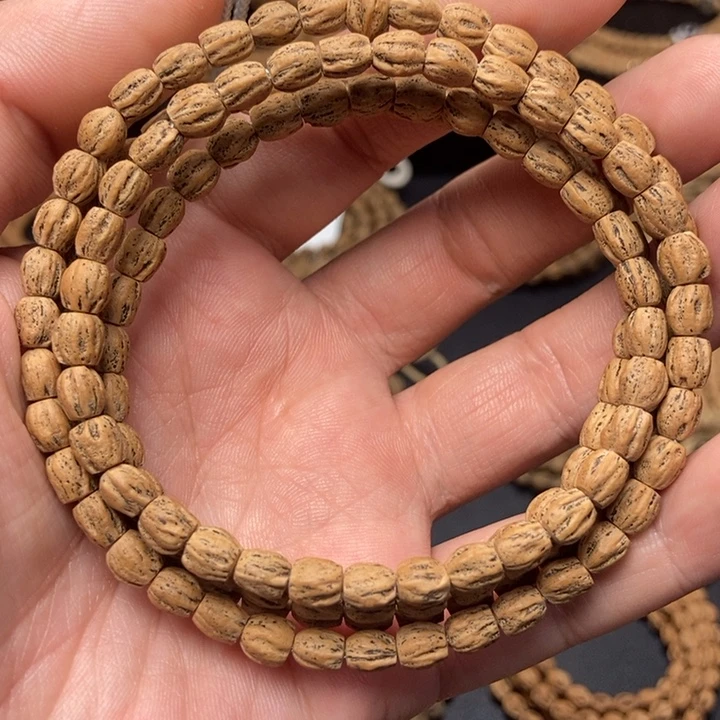 柏木其他福利款，高桩1比1顺纹百香籽脖挂