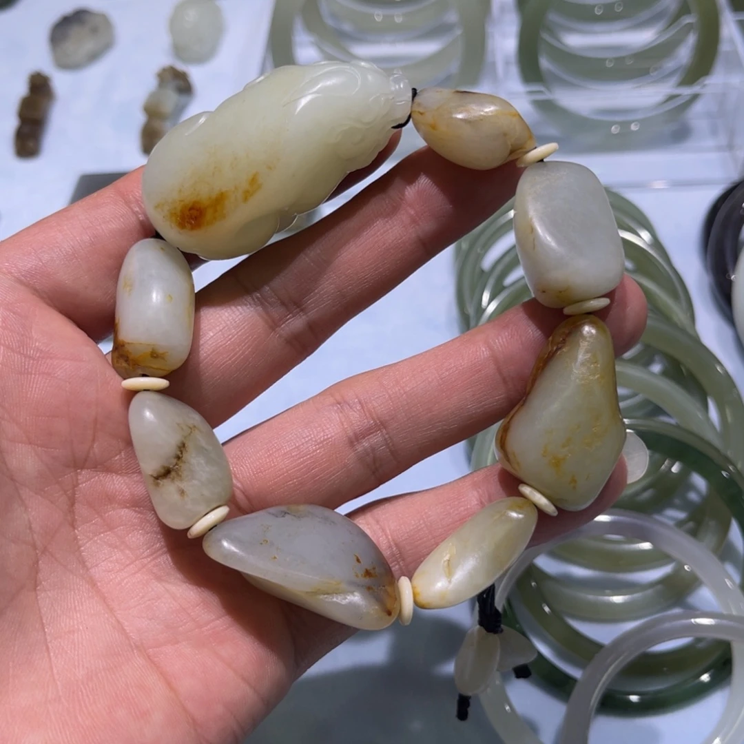 和田玉（碧玉）未镶嵌颈饰