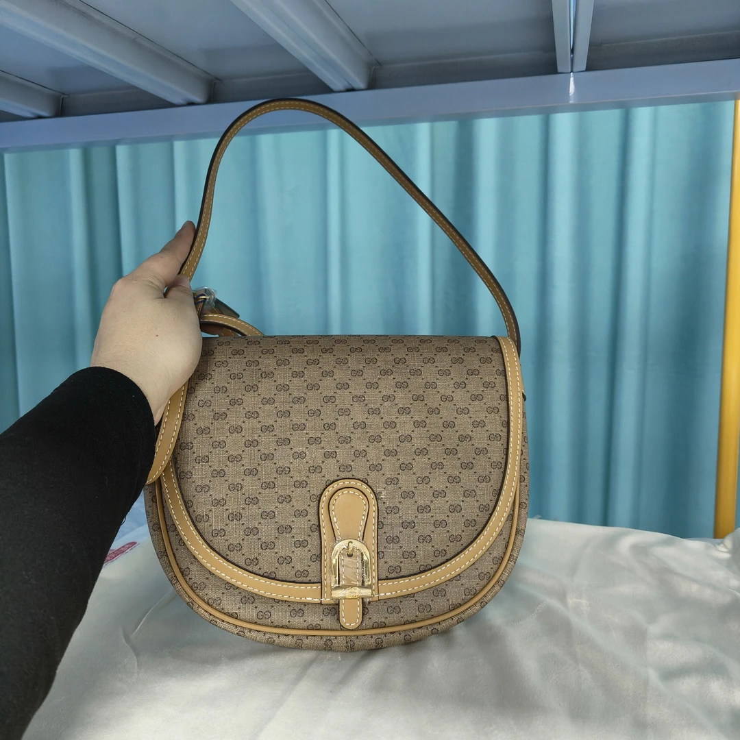 95新 GUCCI/古驰 兔兔奢淼淼/古驰斜挎包/240626047