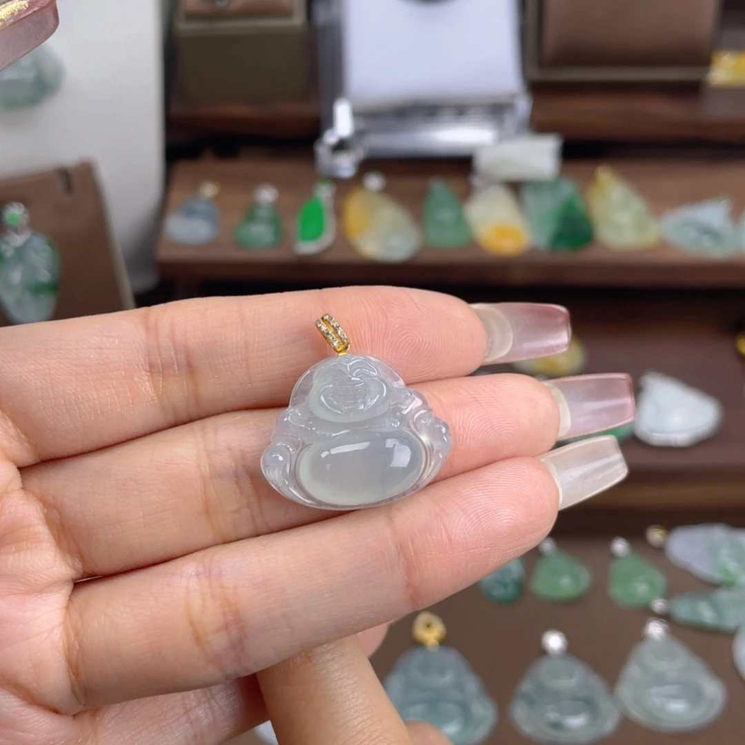 翡翠颈饰未镶嵌翡翠