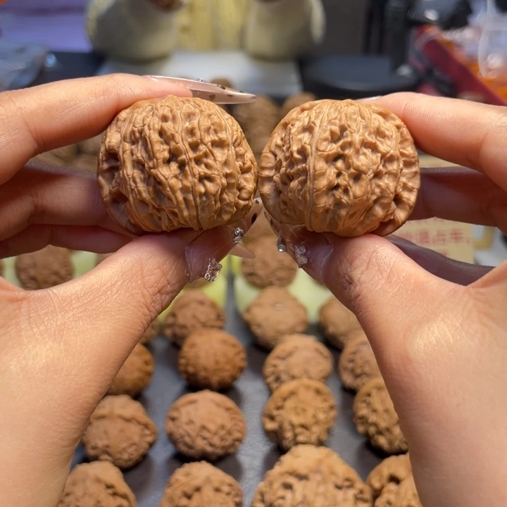 把件文玩核桃40白狮子20