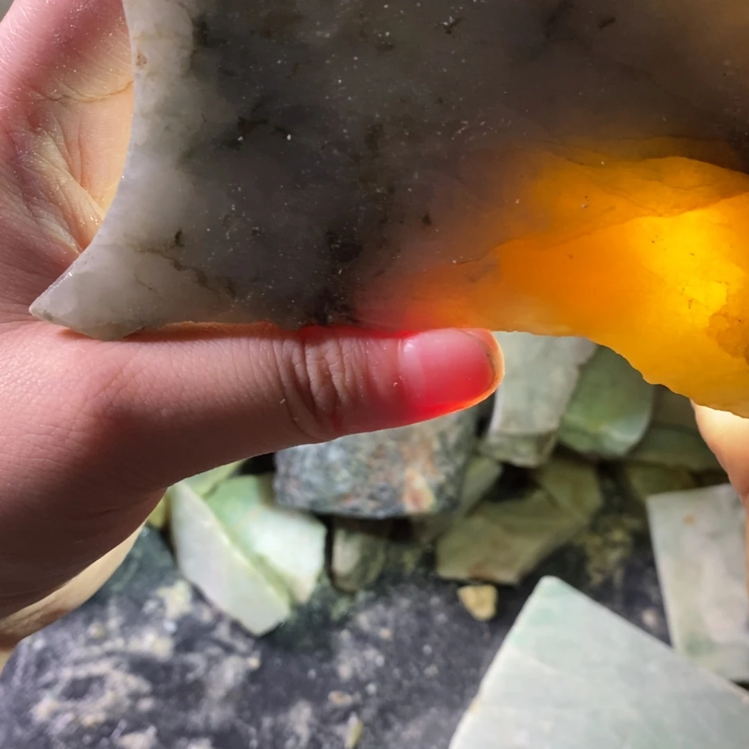 颈饰未镶嵌翡翠天然翡翠