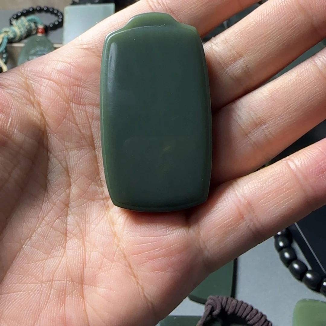 吊坠(不含链)未镶嵌和田玉（青玉）