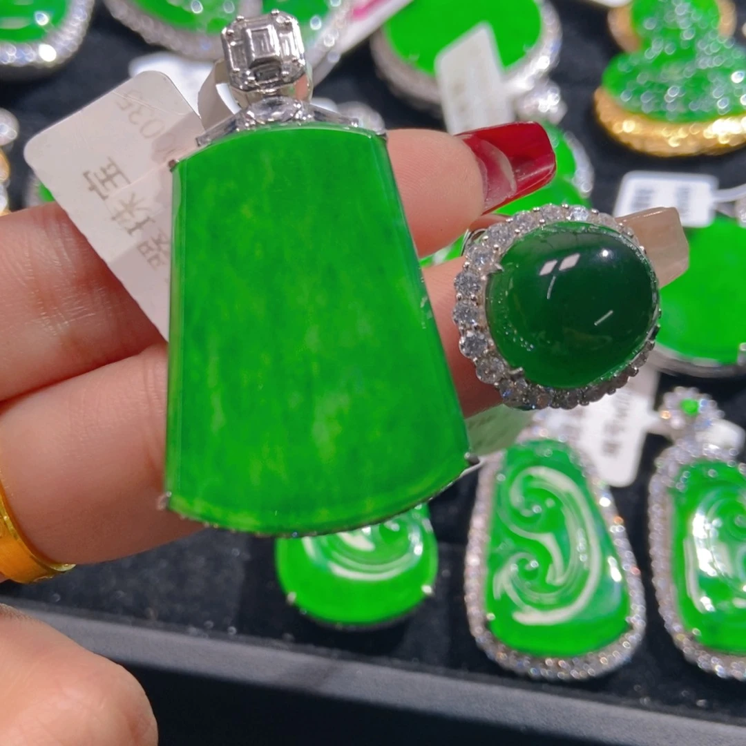 翡翠吊坠(不含链)银S925镶嵌喵*