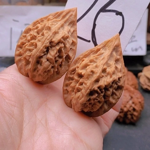 吊坠桃核37红缨枪高55