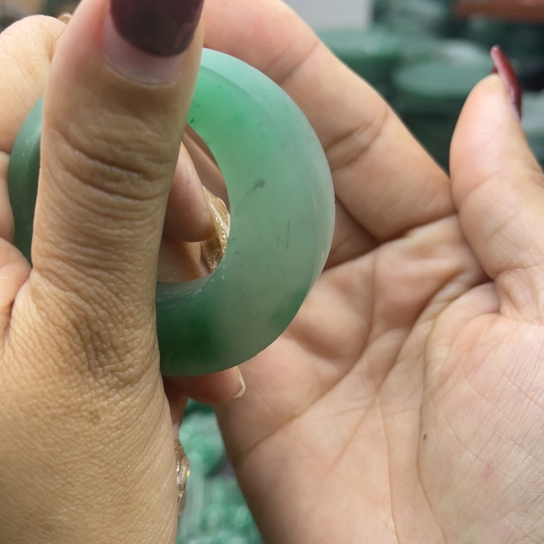 定制石英质玉未镶嵌【****爷