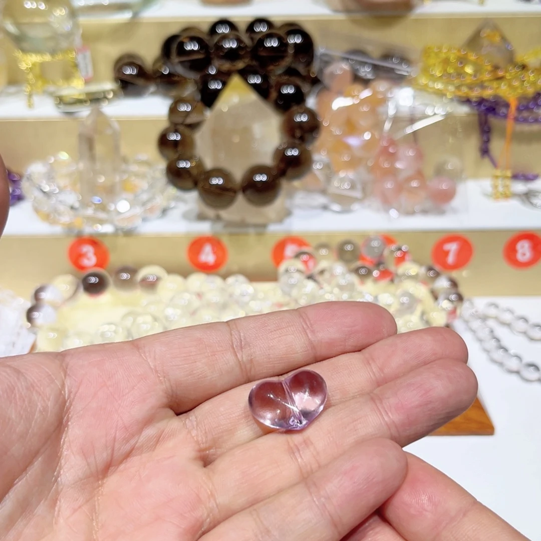 非金属玻利维亚紫屁桃