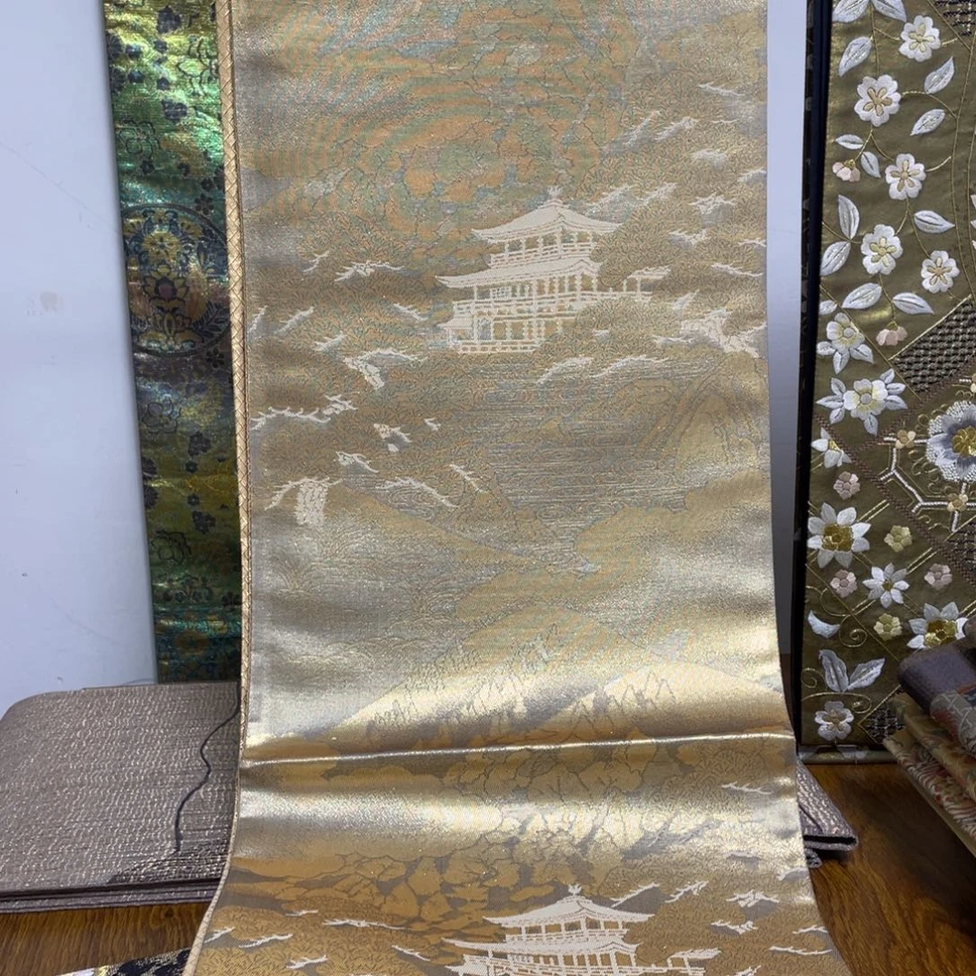 织绣织锦缎，织锦缎