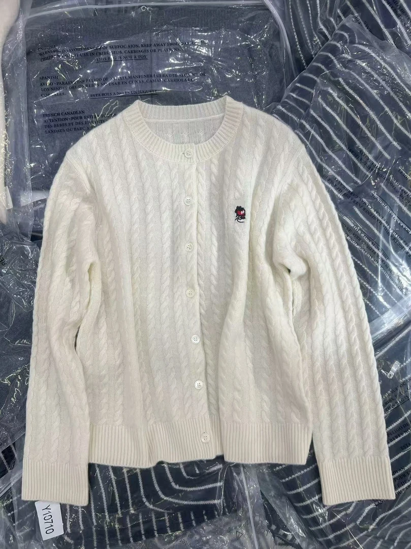 欧货秋冬新款圆领刺绣卡通针织开衫女百搭毛衣外套上衣8293