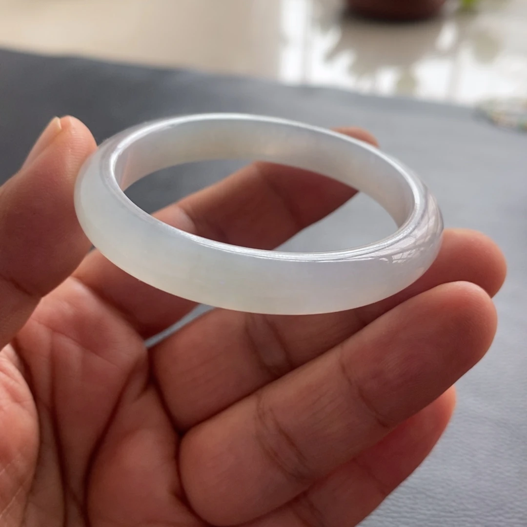 未镶嵌手镯（贵妃镯）翡翠天然翡翠手镯