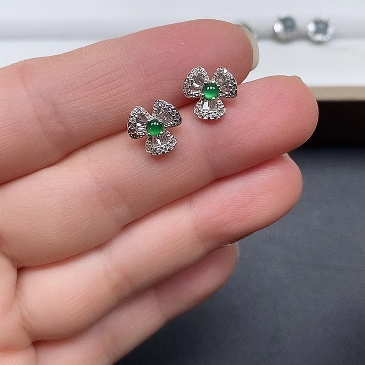 颈饰未镶嵌翡翠耳钉