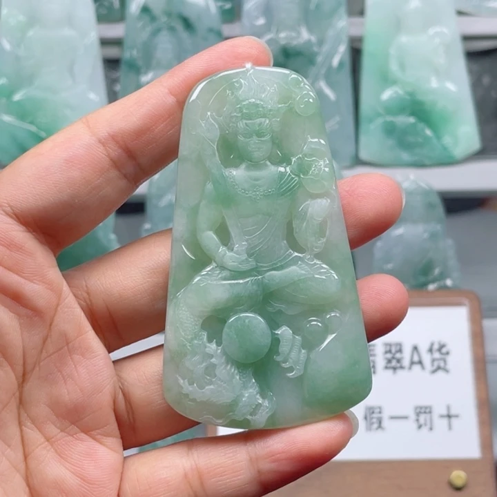 颈饰未镶嵌翡翠ꪶ****余不动明王