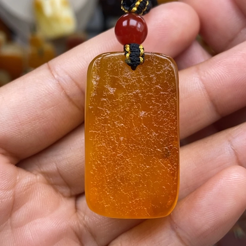 【闪购商品】琥珀颈饰未镶嵌