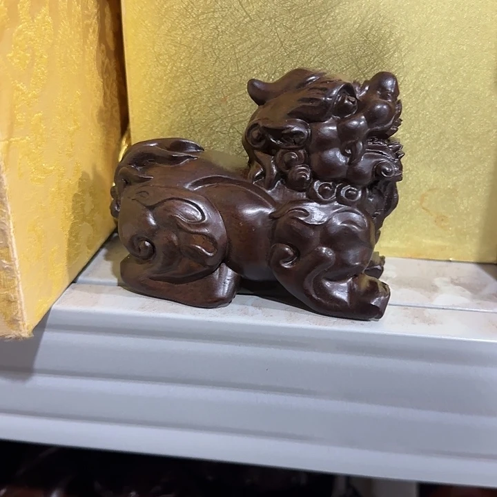 木黑檀木11卧貔貅一只