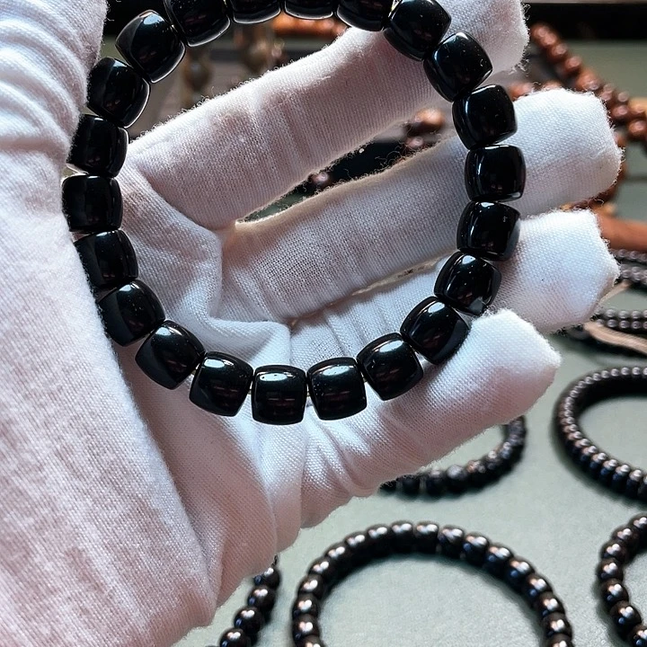 椰蒂吊坠?****?凡安椰蒂