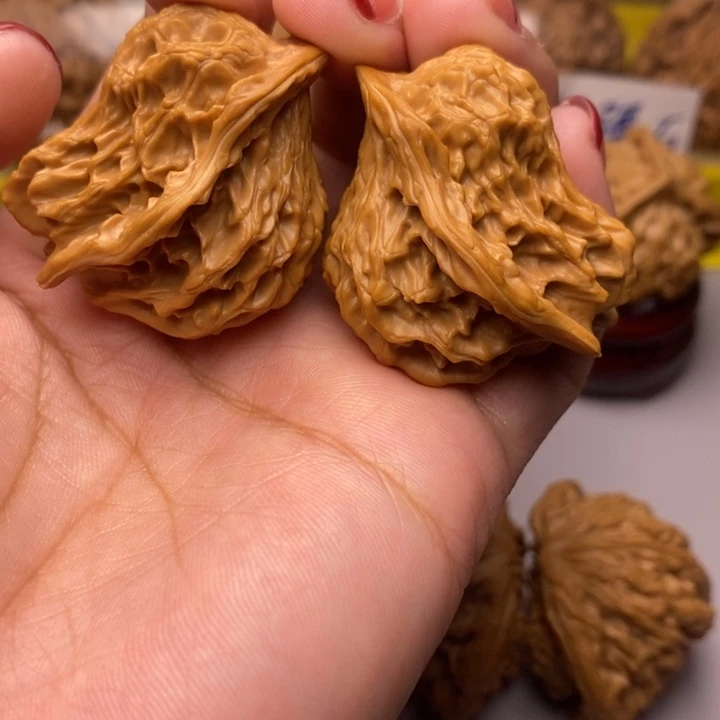 文玩核桃把件勿**安异型鸟儿