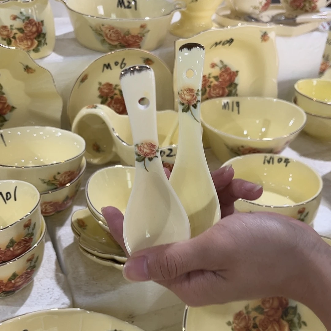 星博陶瓷有限公司2个