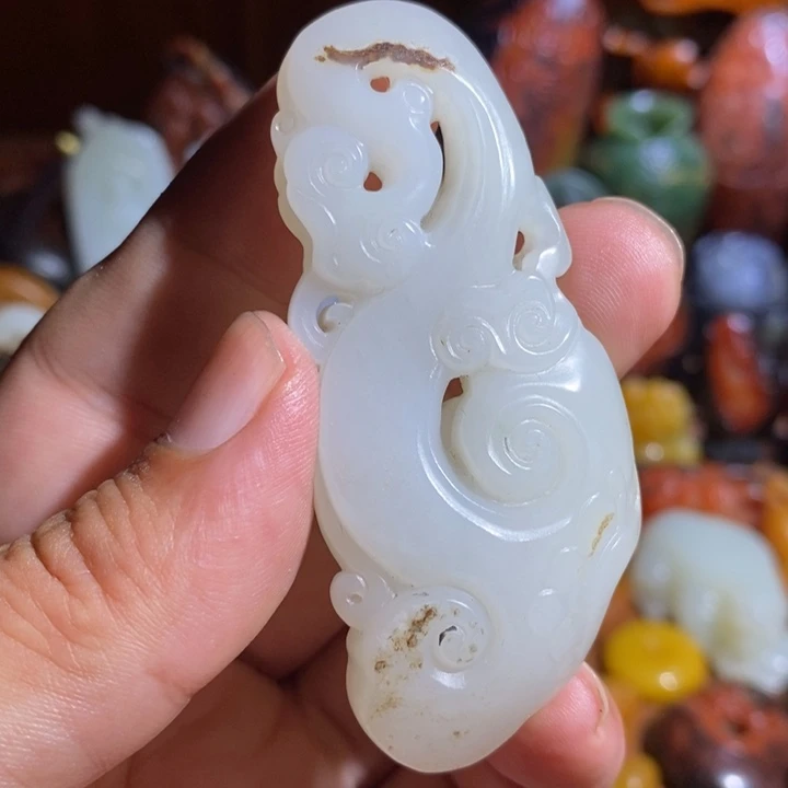 和田玉（糖玉）未镶嵌颈饰