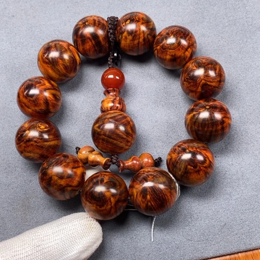 【闪购商品】黄花梨/降香黄檀手串/手链王****。