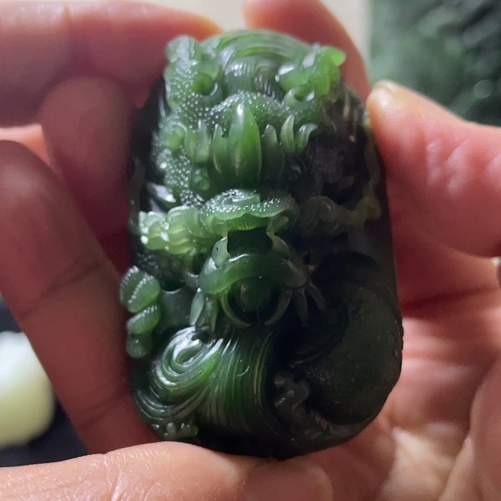 和田玉未镶嵌挂件