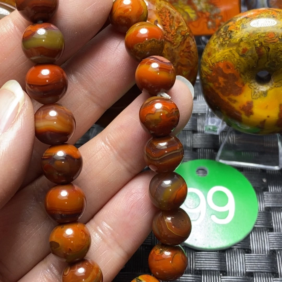 未镶嵌颈饰玛瑙/玉髓一*力