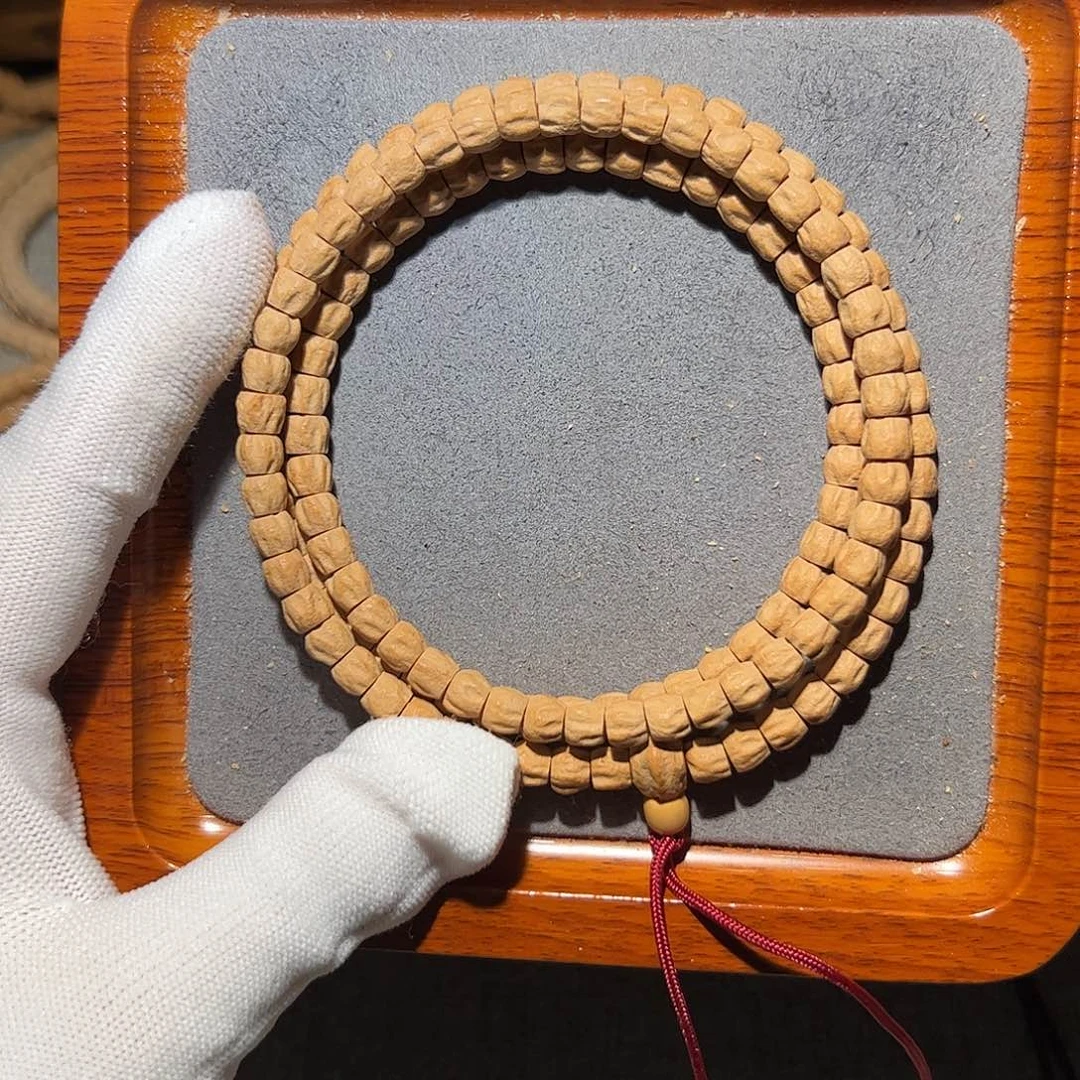 偷***王吊坠柏香籽/百香籽红油皮方块顺6+