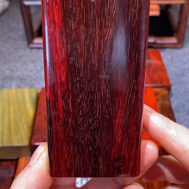 董***和檀香紫檀（小叶紫檀）粗烟盒10支